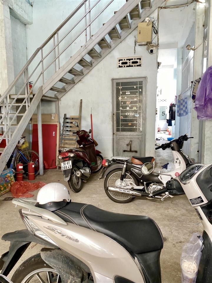 Nhà 6 tỷ  dòng tiền 18tr/tháng  gần trường đại học khánh hòa  cách bãi tắm biển nha trang 2 phút