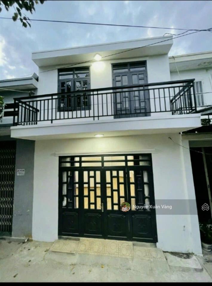 Bán nhà 2 tầng 3tỷ8 ngay trung tâm nha trang. đường 4m ô tô tận nơi, ngang 4,96m sổ đỏ full thổ cư