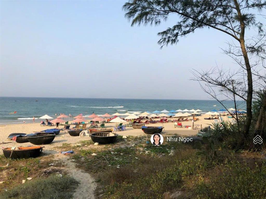 Cần bán đất mặt tiền đường lê bôi  sơn trà, chỉ cách biển 100m, ngang 11m, 167m2
