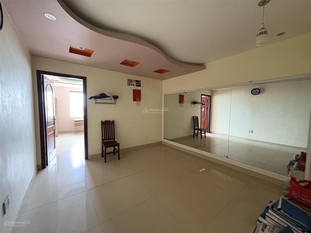 Cần bán căn nhà 82 m² x 5 tầng mặt đường trường chinh  kiến an  hải phòng, giá 12 tỷ