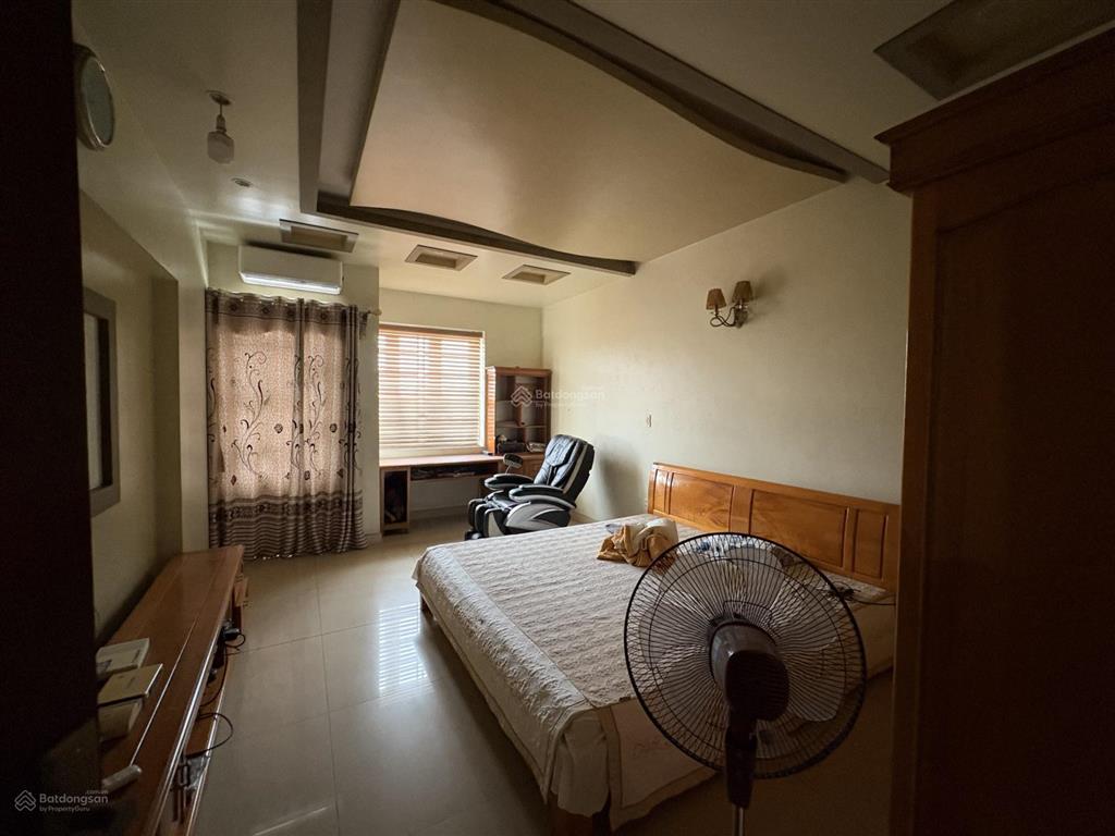 Cần bán căn nhà 82 m² x 5 tầng mặt đường trường chinh  kiến an  hải phòng, giá 12 tỷ
