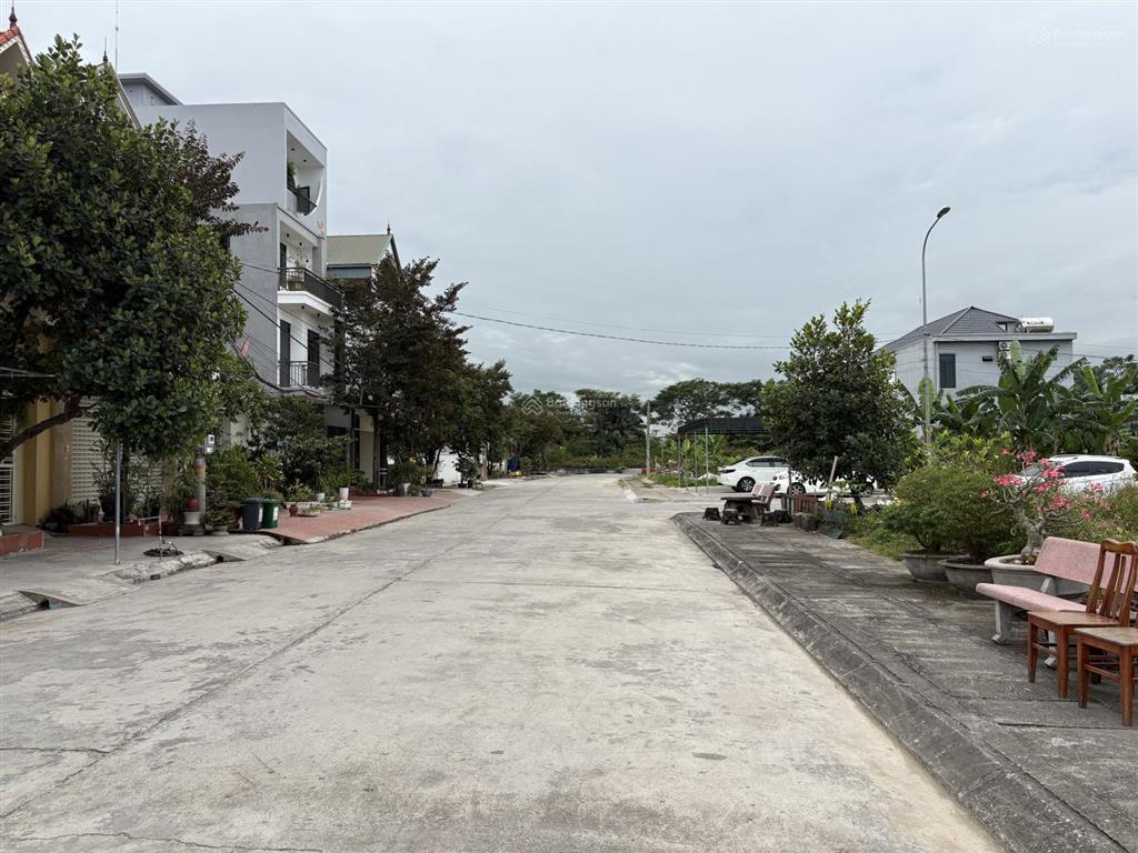 Cần bán lô đất 150 m2 (10 x 15) m khu phân lô đồng quán  thủy sơn  thủy nguyên, giá 4,2 tỷ.
