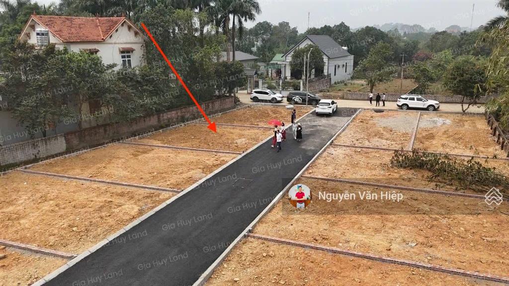 Bán gấp 100m2 2 mặt tiền gần đhqg và các biệt thự nghỉ dưỡng