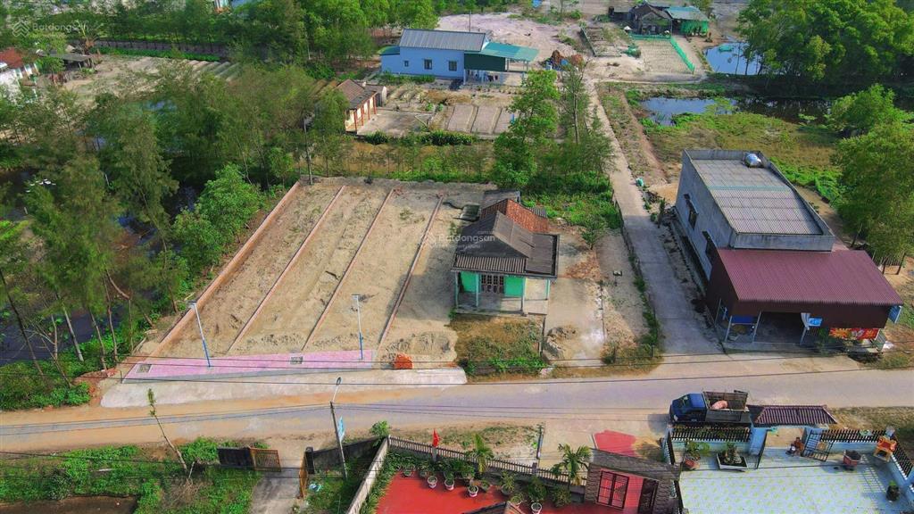 Hàng hiếm  bán đất mặt đường dh42 mở rộng 26m, sát biển, khu công nghiệp xã nam cửa việt