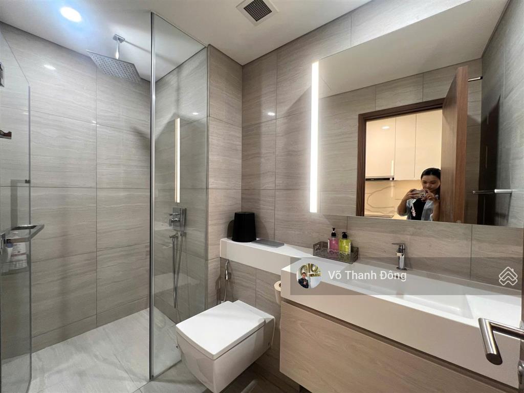 Bán 2 phòng ngủ 70m2 the galleria metropole, view sông, giá 25,5 tỷ bao hết, full nội thất đẹp
