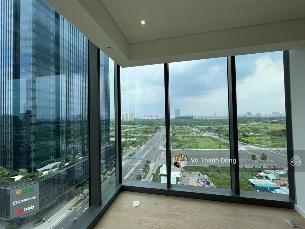 Bán 2 phòng ngủ góc the opera metropole view sông q1, sẵn sổ, sẵn suất ô tô định danh, giá 31 tỷ