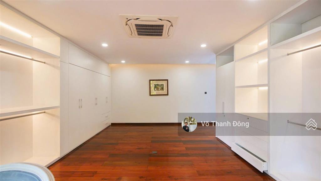Cho thuê villa nguyễn văn hưởng thảo điền, 557m2, hồ bơi sân vườn, giá 263 triệu