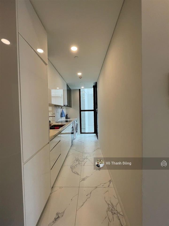 Bán 2 phòng ngủ 70m2 the galleria metropole, view sông vĩnh viễn, tầng cao, giá 26.5 tỷ bao hết