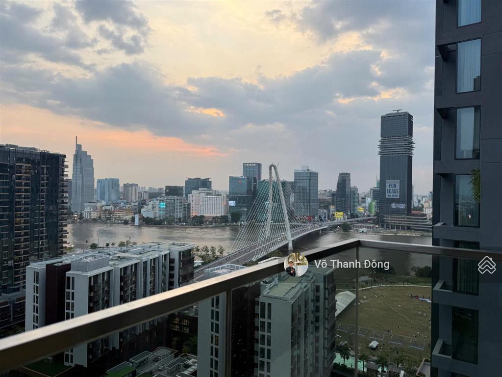 Bán 2 phòng ngủ 83m2 the crest, tầng cao, view sông vĩnh viễn, giá tốt hơn opera chỉ 30 tỷ