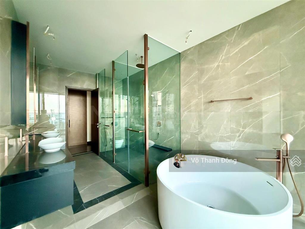 Bán căn 3 phòng ngủ, 300m² define có sân vườn riêng, một trong số ít 1 căn giá tốt 40 tỷ bao hết