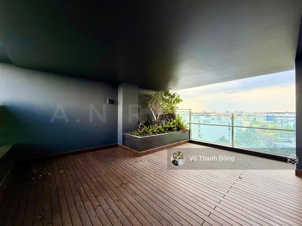 Bán căn 3 phòng ngủ, 300m² define có sân vườn riêng, một trong số ít 1 căn giá tốt 40 tỷ bao hết