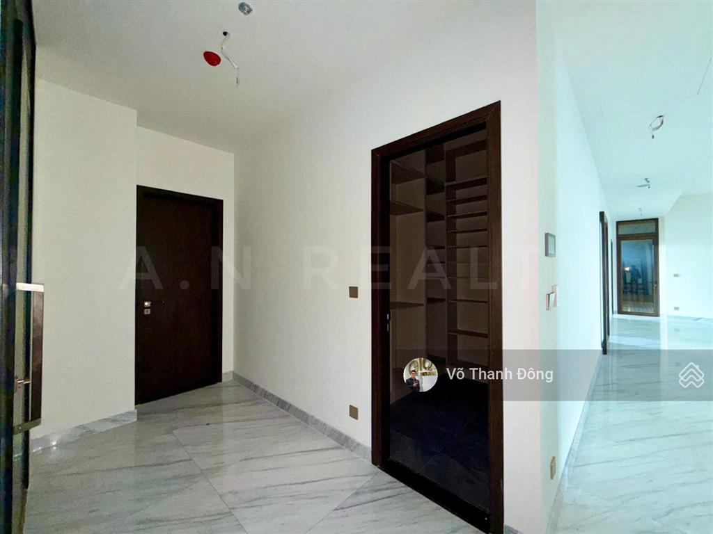 Bán căn 3 phòng ngủ, 300m² define có sân vườn riêng, một trong số ít 1 căn giá tốt 40 tỷ bao hết