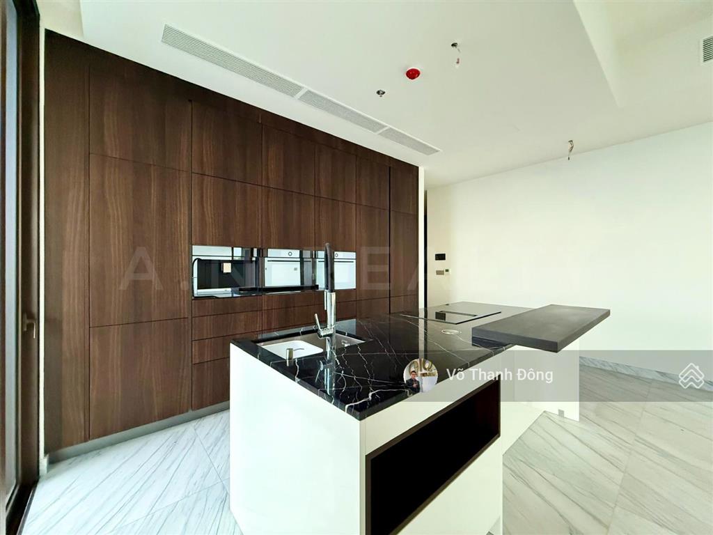 Bán căn 3 phòng ngủ, 300m² define có sân vườn riêng, một trong số ít 1 căn giá tốt 40 tỷ bao hết