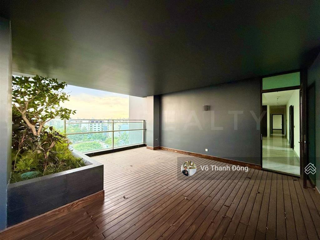 Bán căn 3 phòng ngủ, 300m² define có sân vườn riêng, một trong số ít 1 căn giá tốt 40 tỷ bao hết