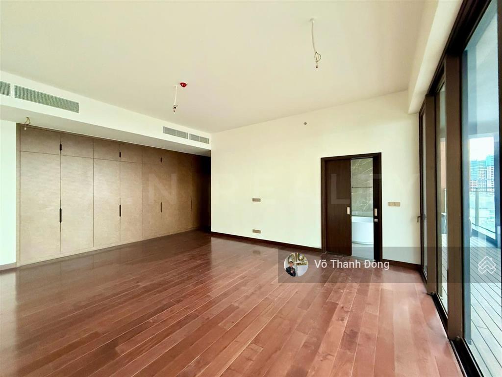 Bán căn 3 phòng ngủ, 300m² define có sân vườn riêng, một trong số ít 1 căn giá tốt 40 tỷ bao hết