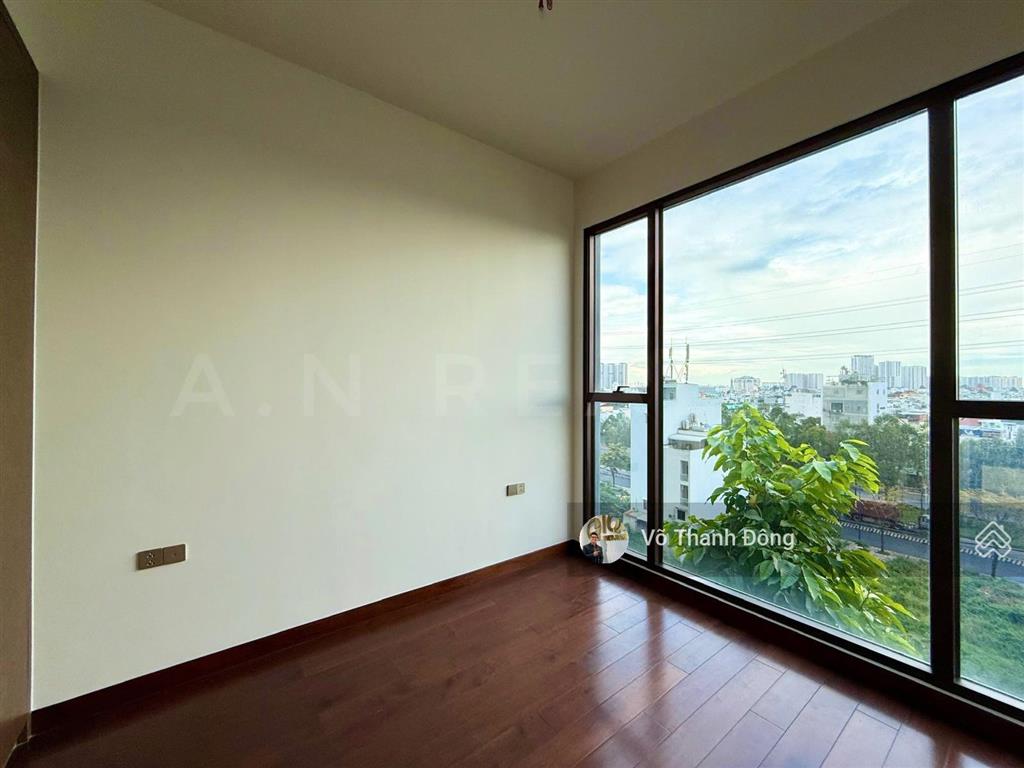 Bán căn 3 phòng ngủ, 300m² define có sân vườn riêng, một trong số ít 1 căn giá tốt 40 tỷ bao hết