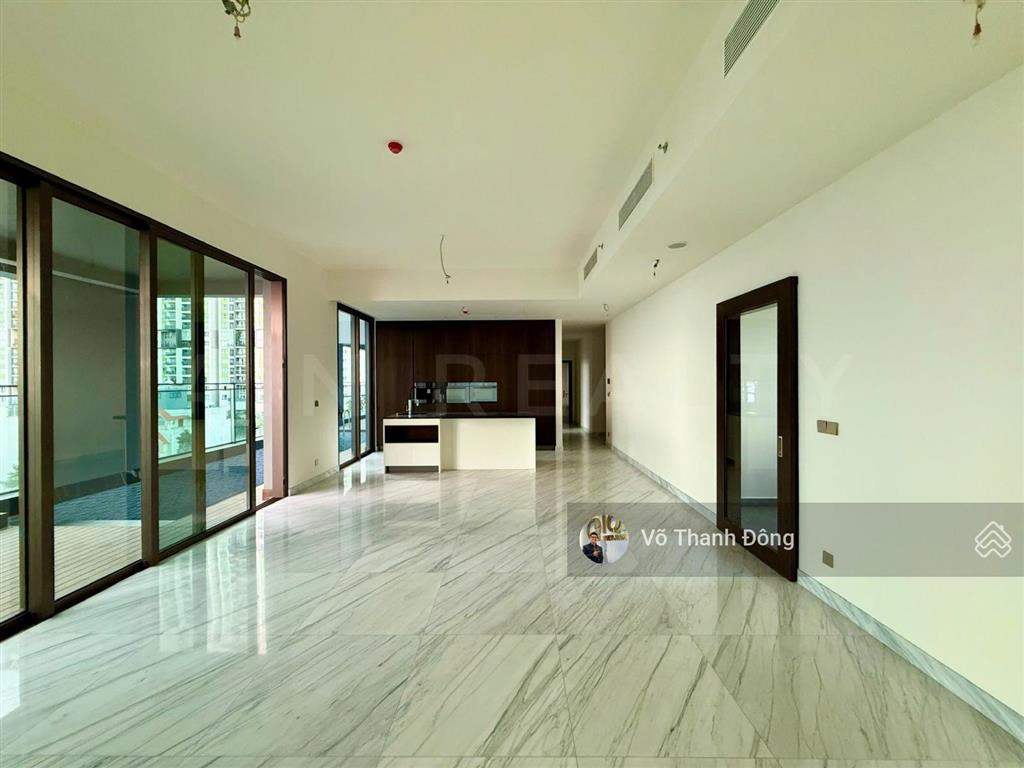 Bán căn 3 phòng ngủ, 300m² define có sân vườn riêng, một trong số ít 1 căn giá tốt 40 tỷ bao hết