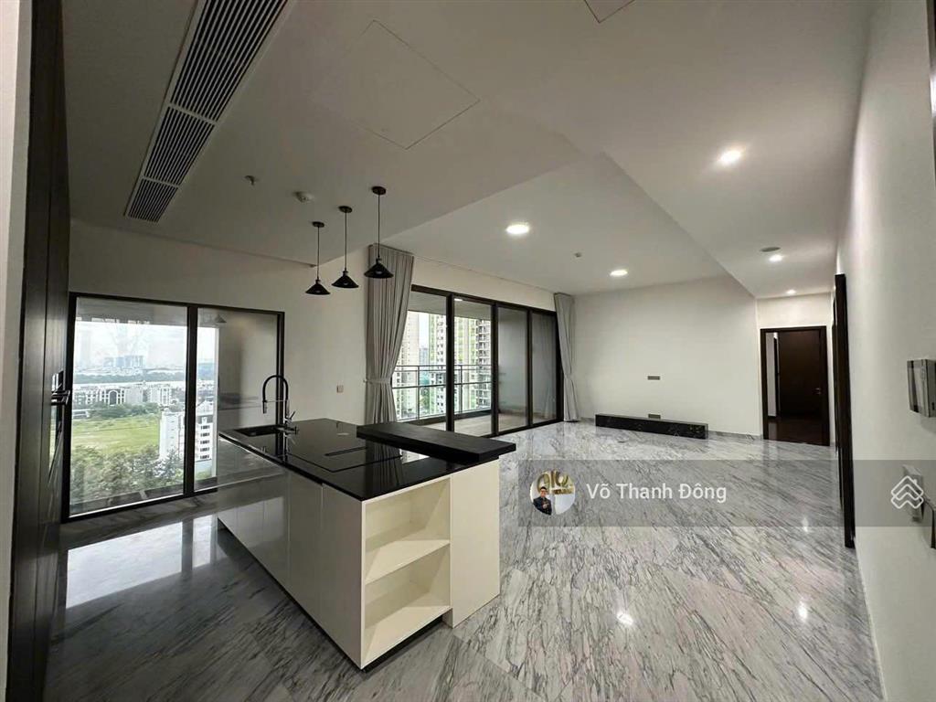 Bán căn 3 phòng ngủ, 220m² define tầng cao, giá tốt 35 tỷ bao hết
