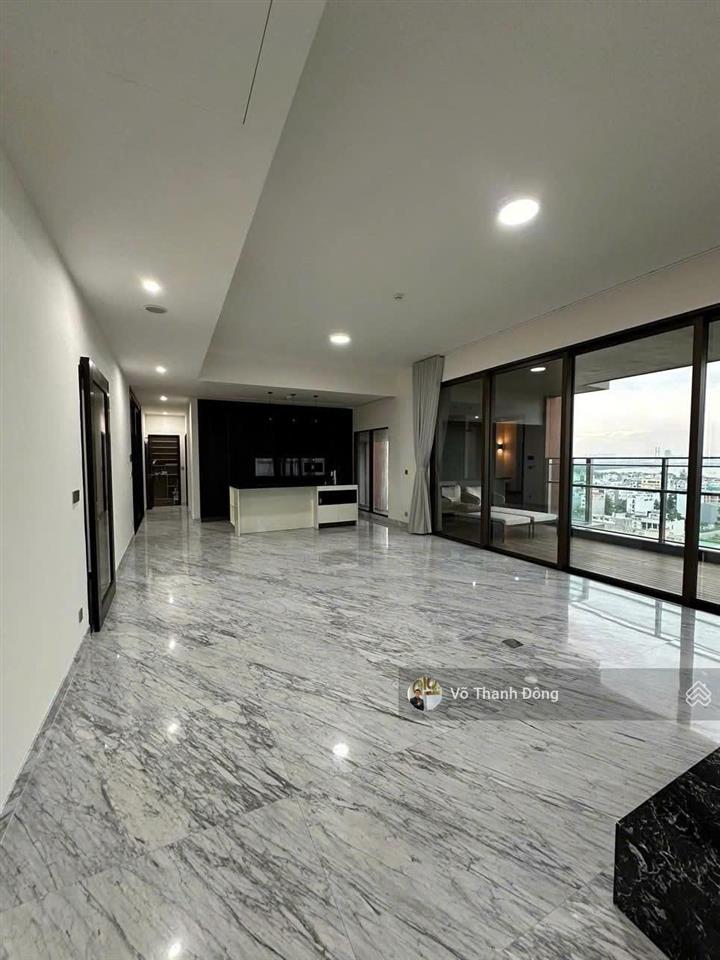 Bán căn 3 phòng ngủ, 220m² define tầng cao, giá tốt 35 tỷ bao hết