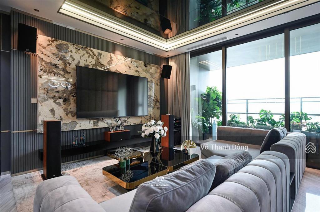 Bán căn 3 phòng ngủ diện tích 220m2 define, nội thất đẹp hiện đại, đã có sổ, giá tốt 42 tỷ bao hết