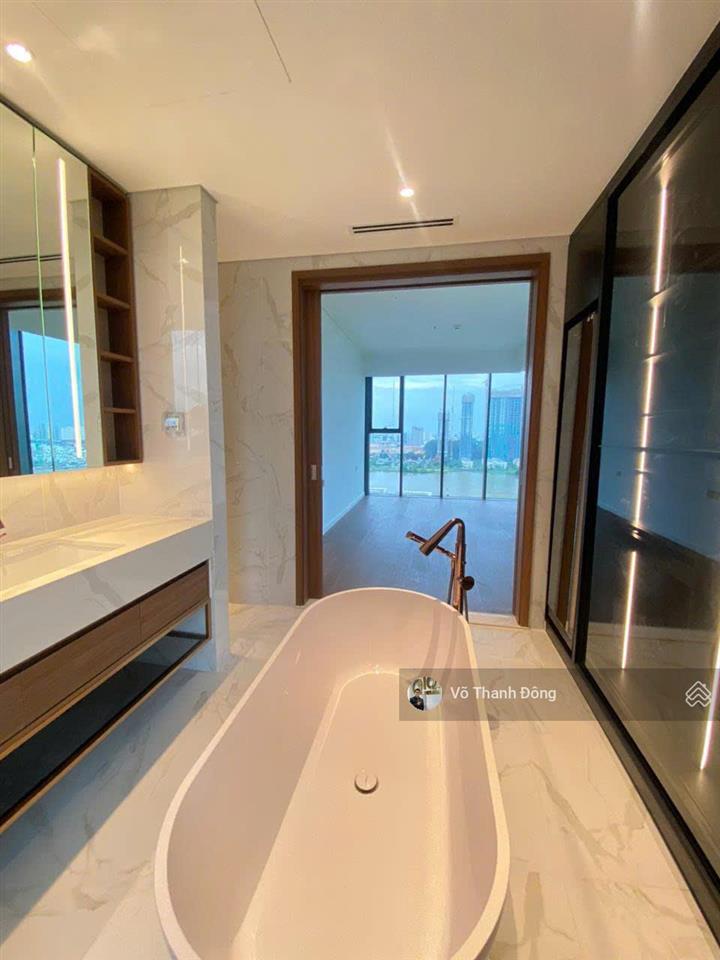 Bán 3 phòng ngủ the crest 129m2 view trực diện sông và landmark 81, tầng cao giá 55 tỷ bao hết