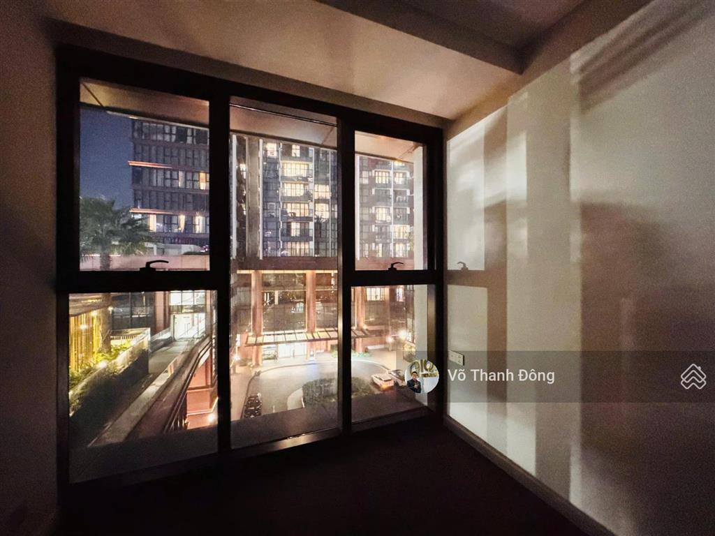 Bán 4 phòng ngủ 170m2 the galleria metropole, view trực diện sông, giá cạnh tranh chỉ 61 tỷ bao hết