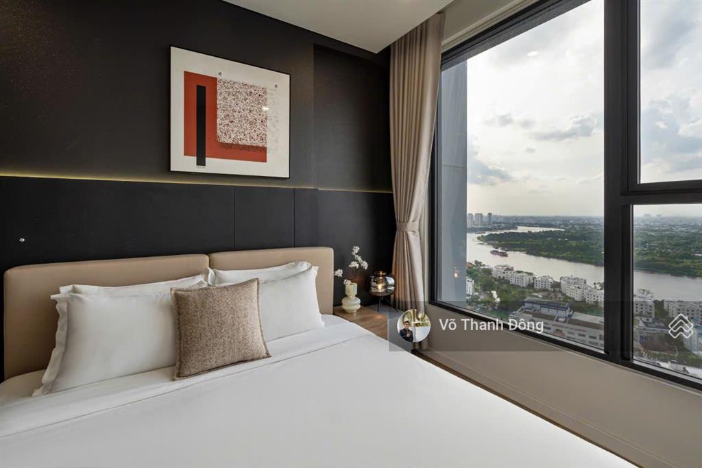 Bán 3 phòng ngủ lumiere riverside, view sông, tầng cao, giá tốt 17,5 tỷ all in, nội thất cao cấp