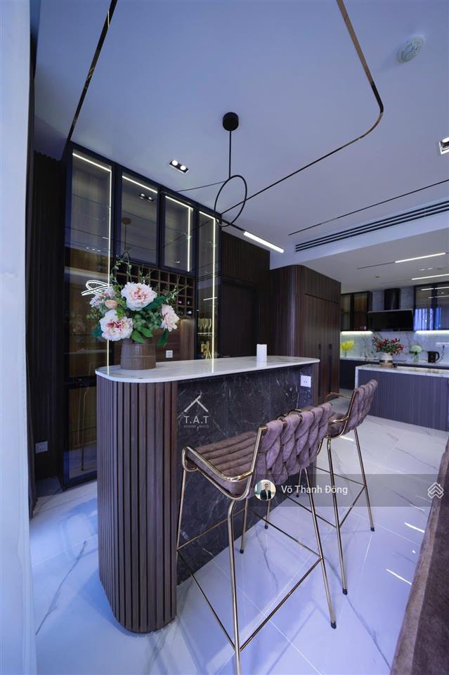 Bán căn hộ 3 phòng ngủ empire linden, diện tích 149m2, full nội thất, nhà đẹp, giá 35 tỷ bao hết