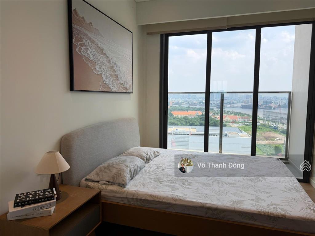 Cho thuê 4 phòng ngủ 180m2 trục hoa hậu opera metropole, view sông, full nội thất cao cấp