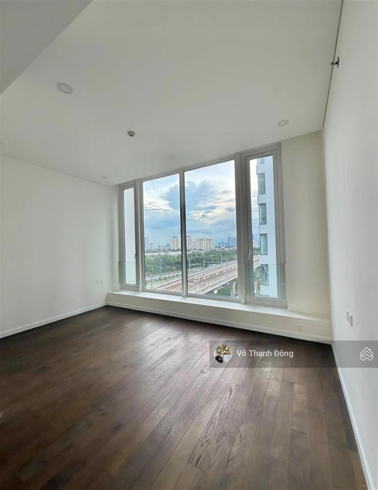 Cho thuê the berkley thảo điền 2pn 143m2, nội thất cơ bản, giá 85 triệu bao phí