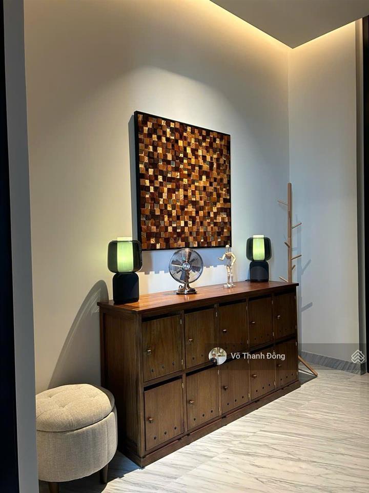 Cho thuê 3 phòng ngủ 220m2 define, full nội thất đẹp, view sông, tầng cao, giá thuê 117 triệu/tháng