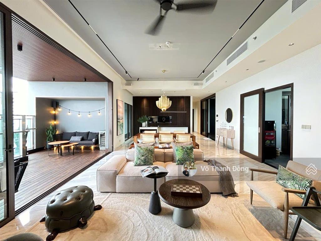 Cho thuê 3 phòng ngủ 220m2 define, full nội thất đẹp, view sông, tầng cao, giá thuê 117 triệu/tháng