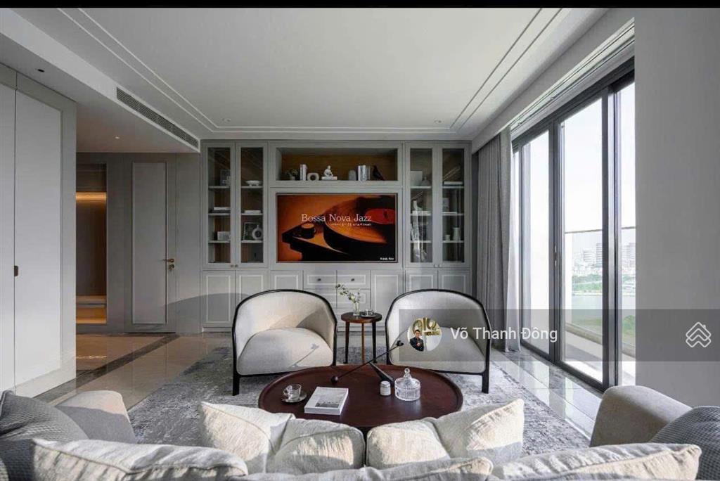 Cho thuê căn loft 3 phòng ngủ the crest 155m2 view sông và landmark 81, nội thất đẹp, chỉ 130 triệu