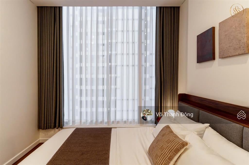 Cho thuê 2 phòng ngủ 81m2 the berkley, full nội thất đẹp, nhà mới 100%, giá 45 triệu bao phí