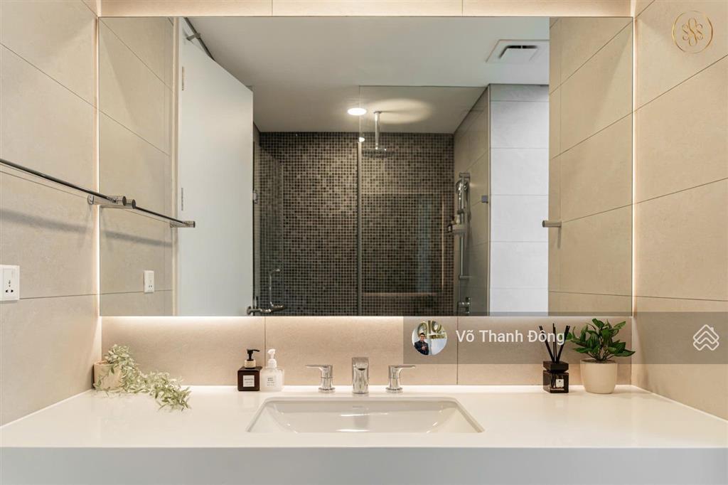 Cho thuê 2 phòng ngủ 81m2 the berkley, full nội thất đẹp, nhà mới 100%, giá 45 triệu bao phí