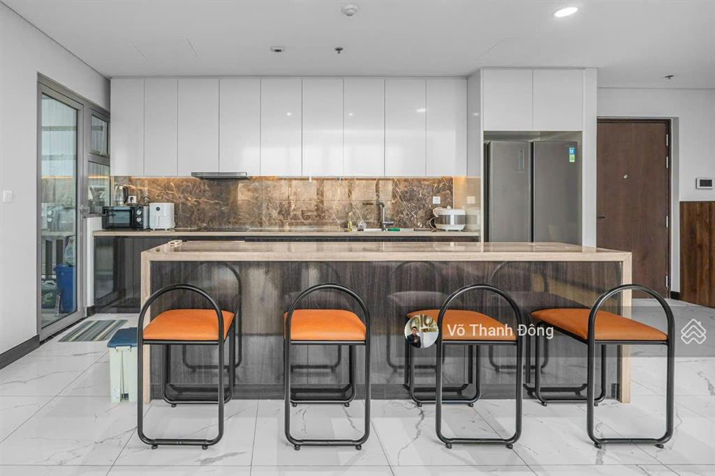 Cho thuê 3 phòng ngủ 149m2 empire city, view sông, nội thất đẹp, giá chỉ 70 triệu bao phí