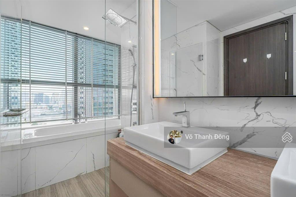 Cho thuê 3 phòng ngủ 149m2 empire city, view sông, nội thất đẹp, giá chỉ 70 triệu bao phí