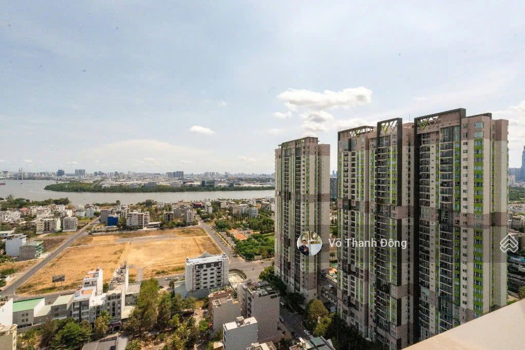 Cho thuê 4 phòng ngủ 325m2 define, lầu cao, view sông, nội thất cơ bản, giá 140 triệu/tháng