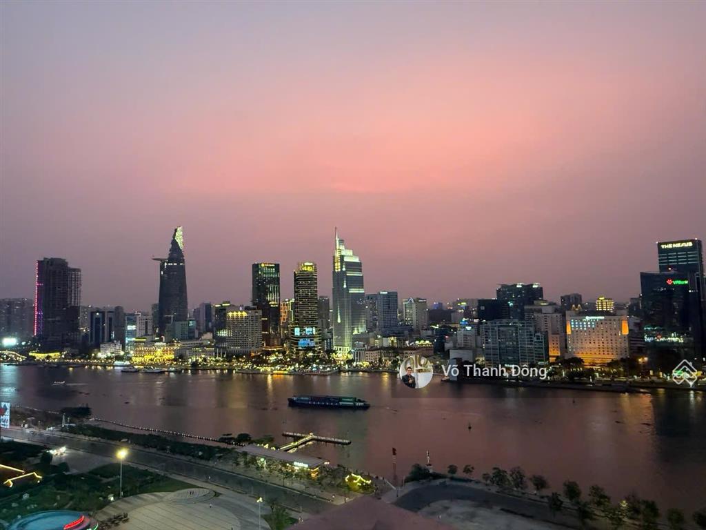 Cho thuê 3 phòng ngủ 137m2 trục hoa hậu opera metropole, view sông, full nội thất cao cấp