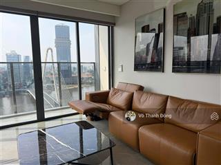 Cho thuê 3 phòng ngủ 137m2 trục hoa hậu opera metropole, view sông, full nội thất cao cấp