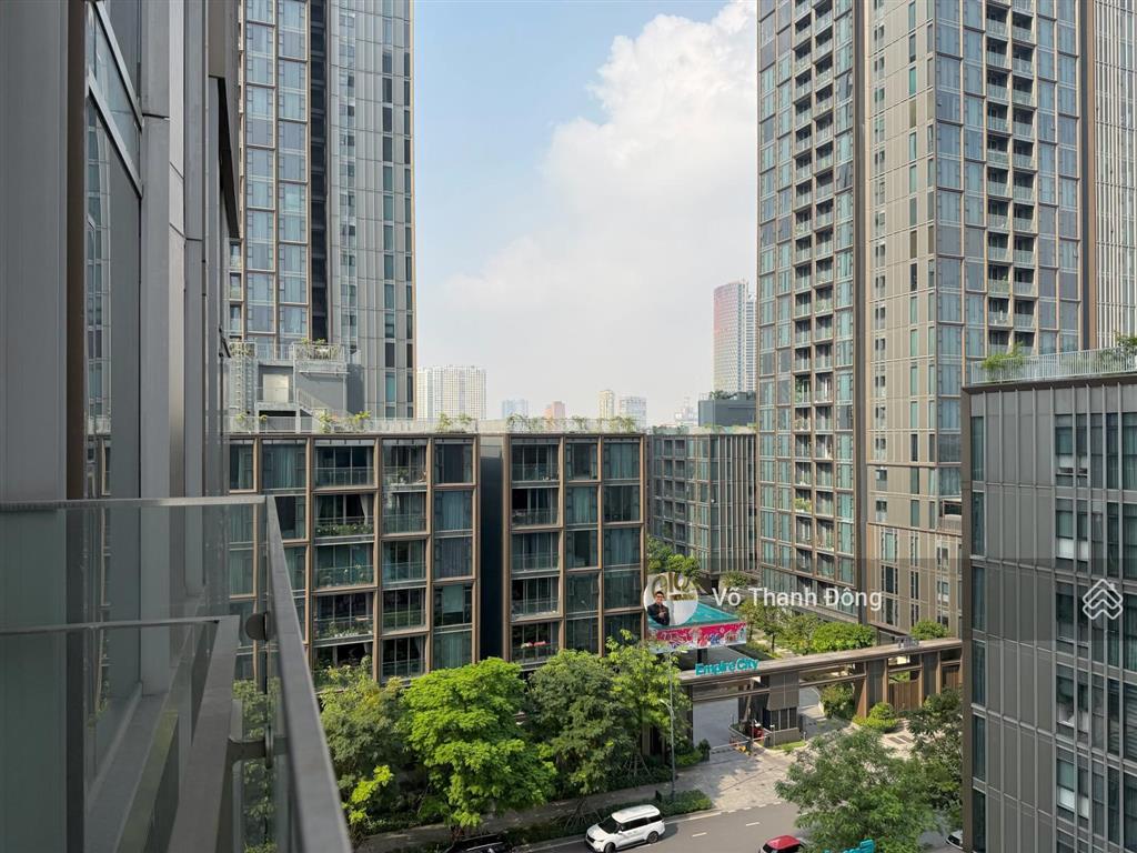 Cho thuê 3 phòng ngủ 154m2 empire, view nội khu xanh mát, full nội thất đẹp, giá chỉ 60 triệu