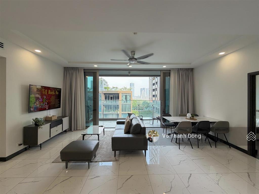 Cho thuê 3 phòng ngủ 154m2 empire, view nội khu xanh mát, full nội thất đẹp, giá chỉ 60 triệu