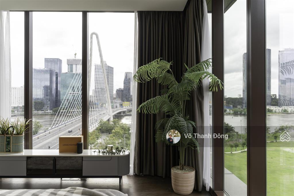 Cho thuê 4 phòng ngủ galleria metropole, 170m², view sông trực diện, nội thất cao cấp