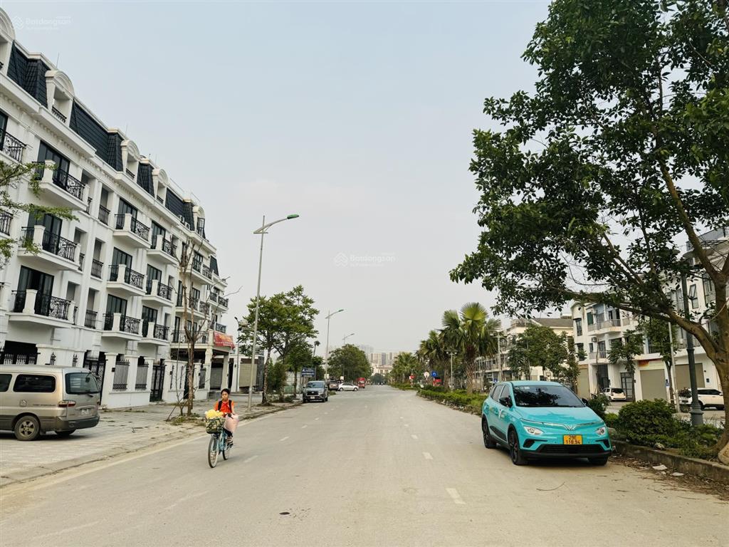 Hot! bán liền kề shophouse ở foresa xuân phương tasco, mặt đường 40m diện tích 90m2, mặt tiền 6m