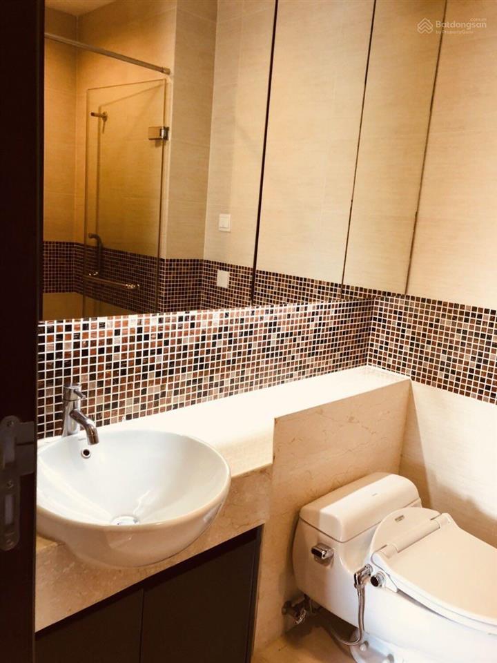 Cần bán chcc hòa bình green 376 đường bưởi, căn 3 phòng ngủ  giá 10,x tỷ