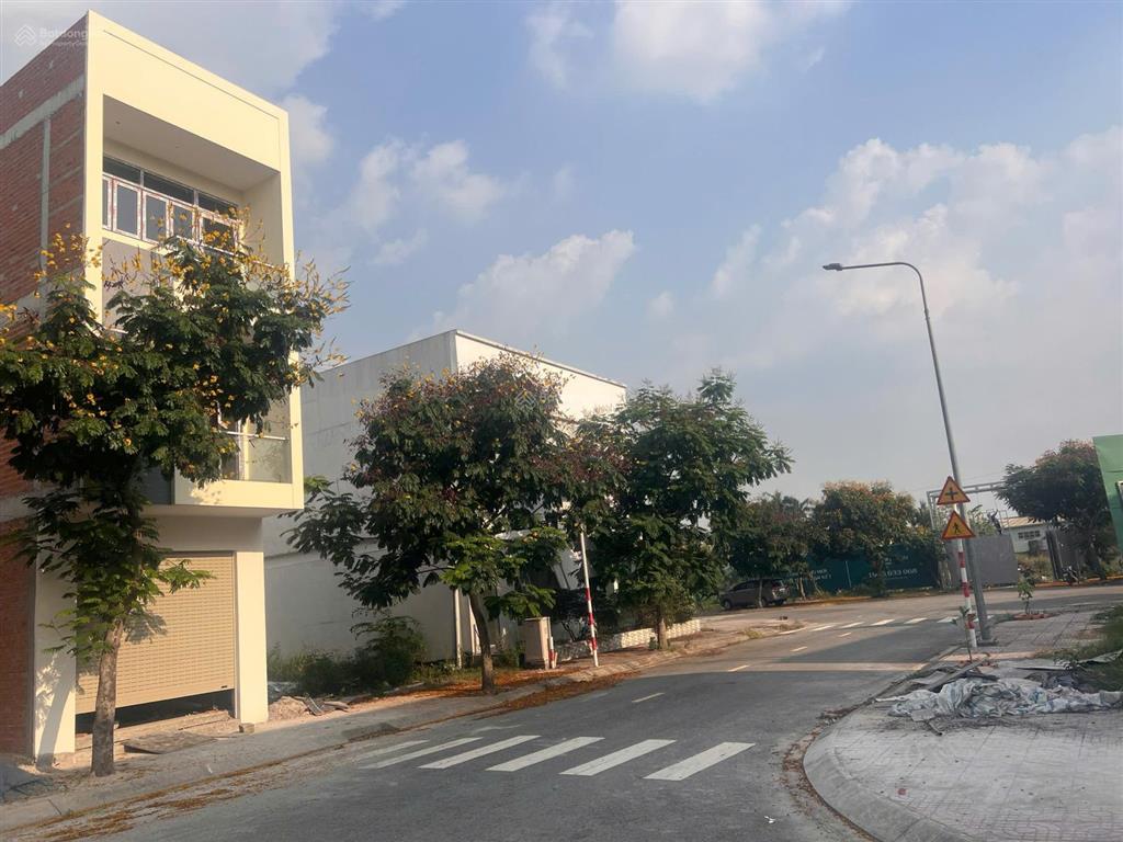 Chủ bán nhà 3 tầng giá 4tỷ3 thuận giao tphcm