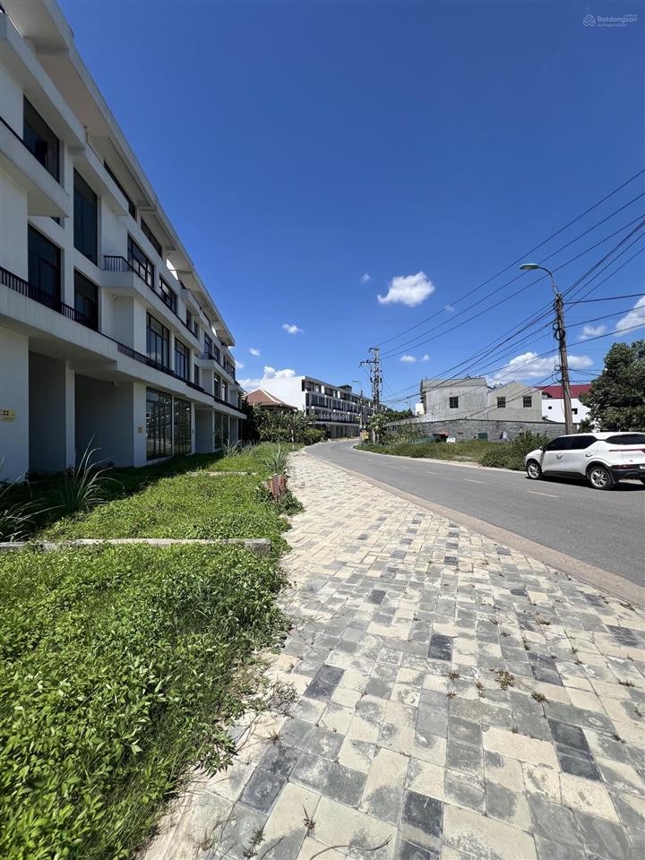 Cho thuê shophouse legacy hill, 2 mặt đường thích hợp kinh doanh cả nội khu và ngoại khu