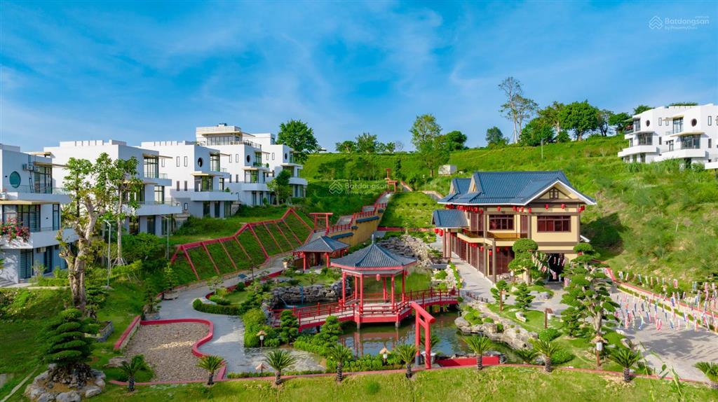 Sẵn nhà ngay 01 căn lk vị trí đẹp sát cổng chính, giá chỉ 4,x tỷ cả nhà cả đất