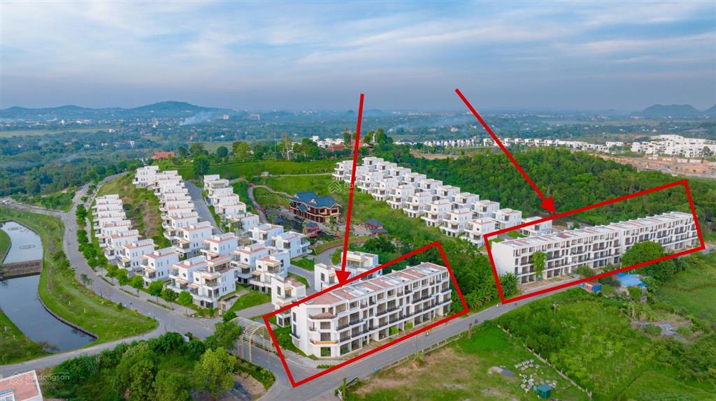 Sẵn nhà ngay 01 căn lk vị trí đẹp sát cổng chính, giá chỉ 4,x tỷ cả nhà cả đất