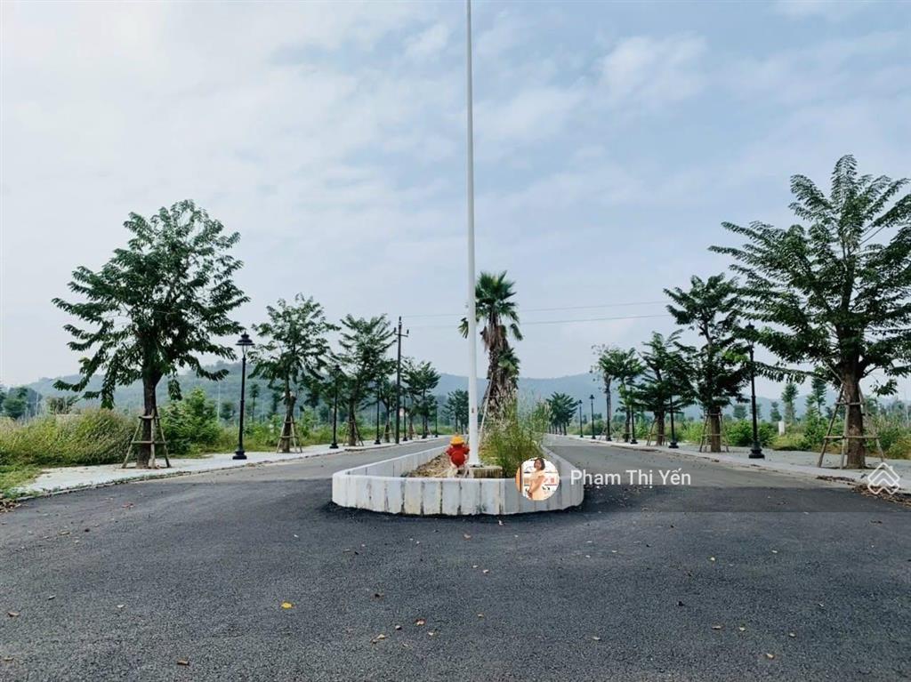 Dự án phương đông green valley, làn 2 tính theo trục đường liên xã, dt 114m2. không lỗi phong thủy